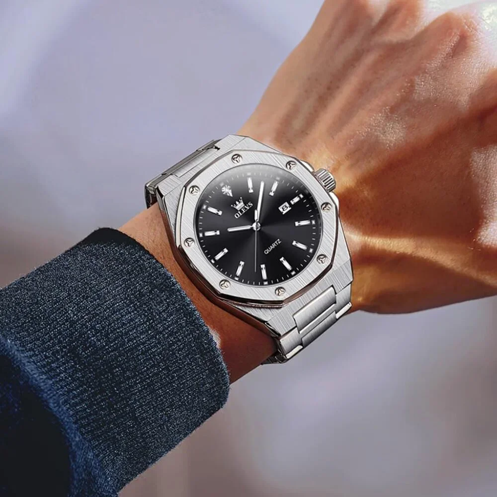 Olevs Men's Silver-Black Stain Steel Analog Luminous Waterproof Easy Wear Watch